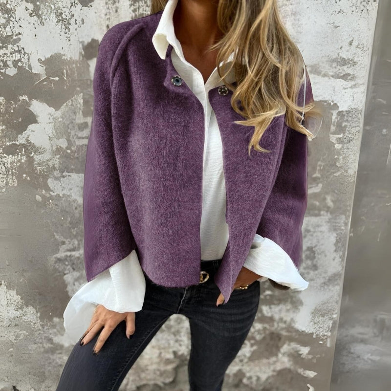 Chaqueta Corta "Cropped Comfort"